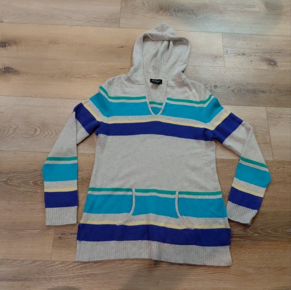 Lord & Taylor Sweaters - Lord & Taylor 100% Cashmere Sweater in Cream Long Sleeve